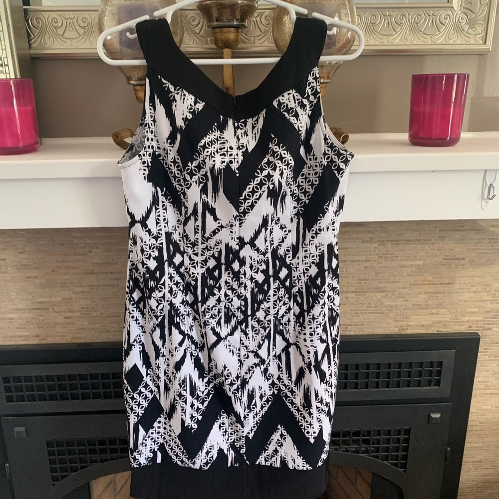 Sleeveless dress